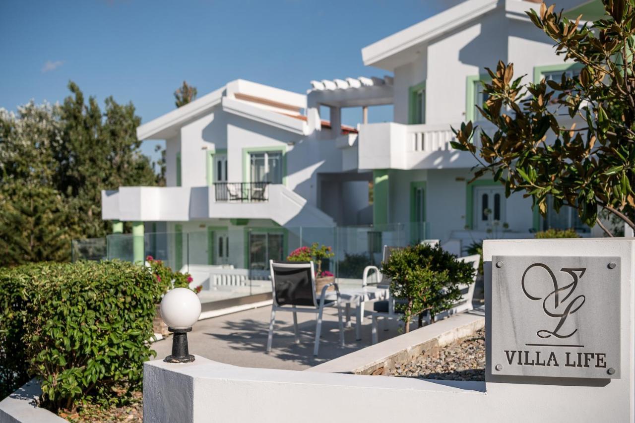 Villa Life Agia Marina  ภายนอก รูปภาพ