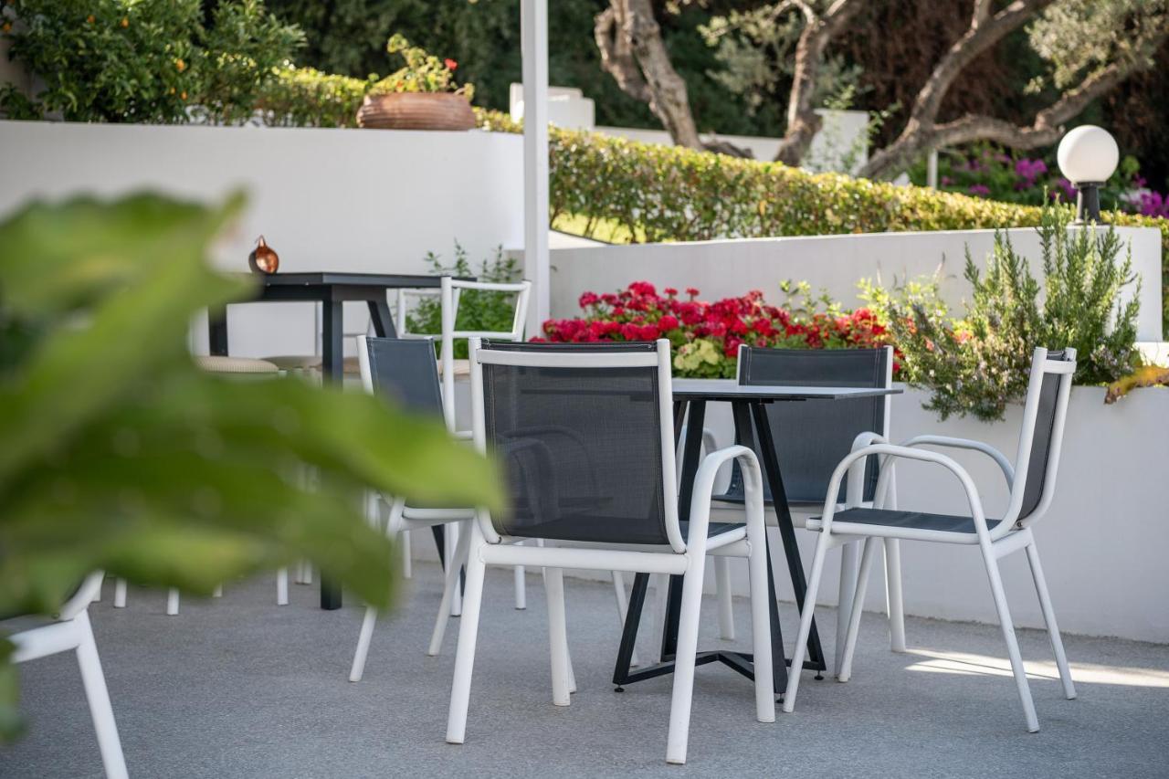 Villa Life Agia Marina  ภายนอก รูปภาพ
