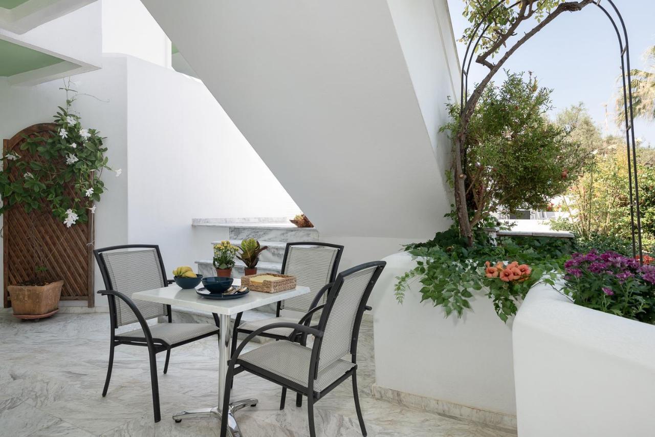 Villa Life Agia Marina  ภายนอก รูปภาพ