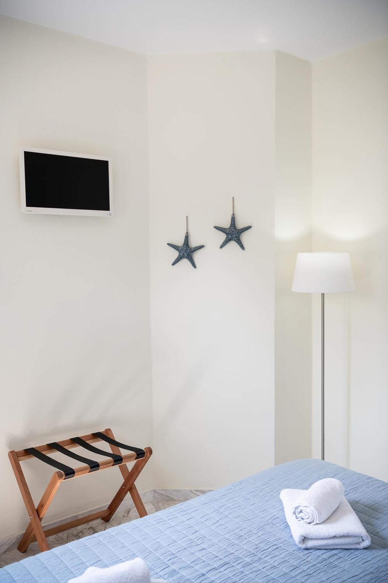 Villa Life Agia Marina  ภายนอก รูปภาพ